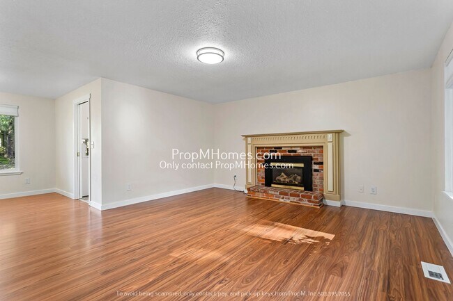 Photo - Cozy Three Bedroom Home in SW Portland!