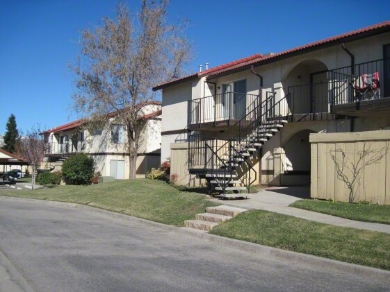 Photo - Sierra Vista Apartments
