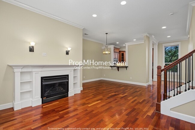 Photo - Beautiful Two Bedroom Townhouse In Humboldt - End Unit!