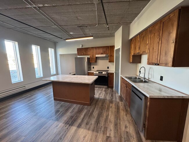 Photo - 217 S Badger Ave