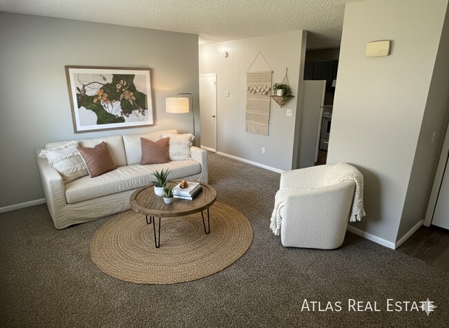 Photo - 405 St Vrain Pl Unidad 202