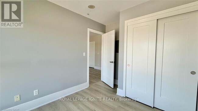 Photo - 1 Victoria St S Unit 1712