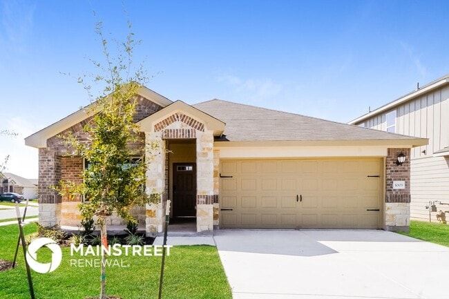 Photo - 1003 Round Bale Rd House
