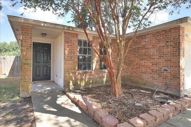 Photo - 7833 Wolverine Dr