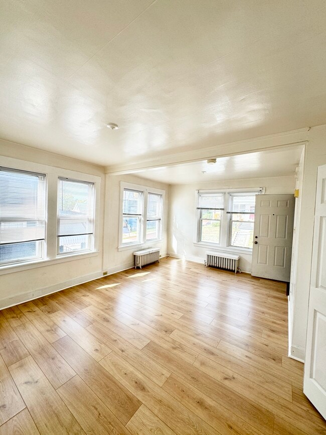 Photo - 304 Elizabeth Ave Unit 2