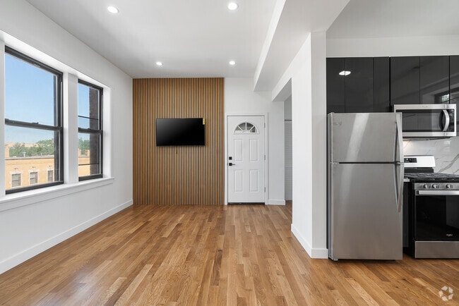 Building Photo - 3025 W Irving Park Rd Rental
