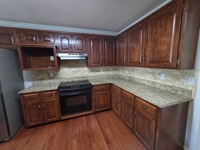 Photo - 3 bed, 2.5 bath House for Rent.