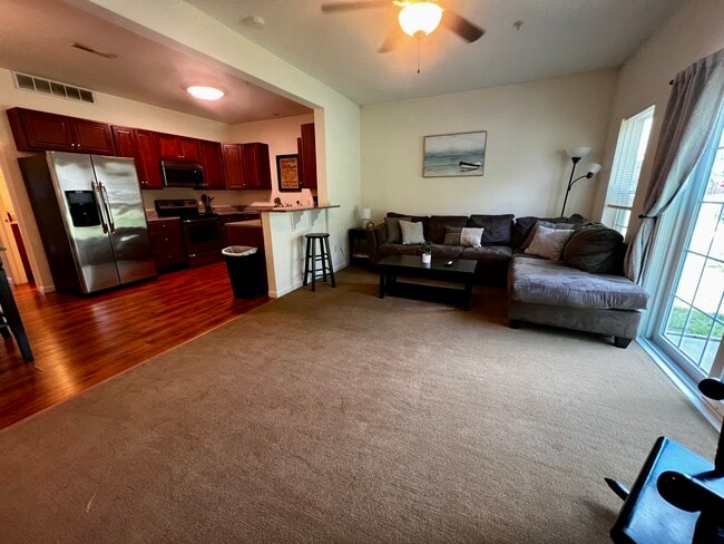 101 Brownstone Ct