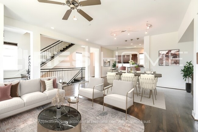 Photo - 5610 Schuler St