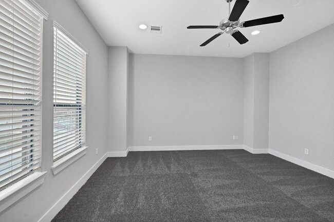 Photo - 3306 McKinney St