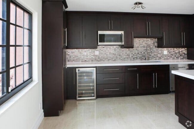 Building Photo - 250 E Royal Palm Rd Unit 2A Rental