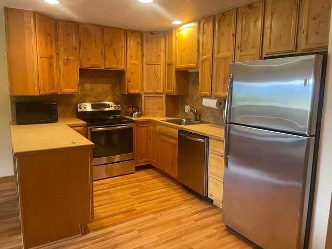 Building Photo - Washer dryer in Unit 303