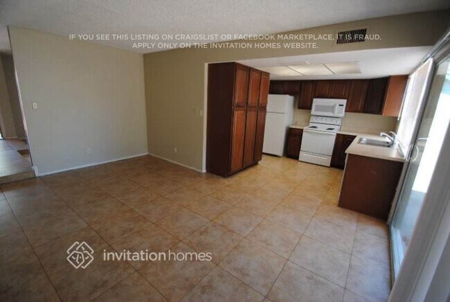 Photo - 6627 S 44th St