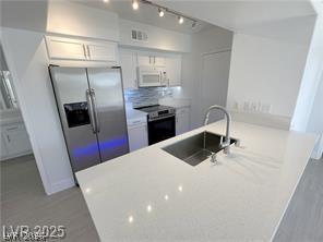 Building Photo - 7255 W Sunset Rd Unit 2046