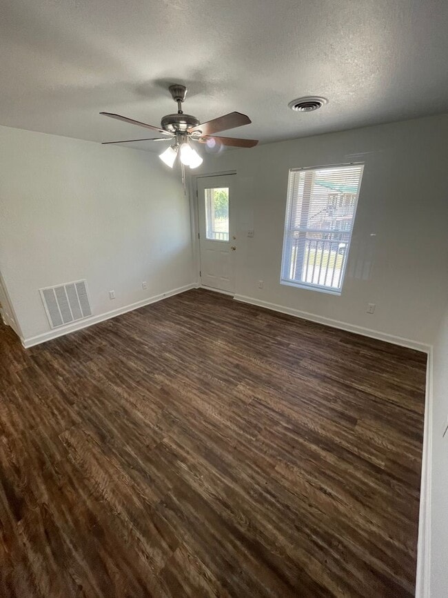 Photo - Townhomes & Flats at MSU