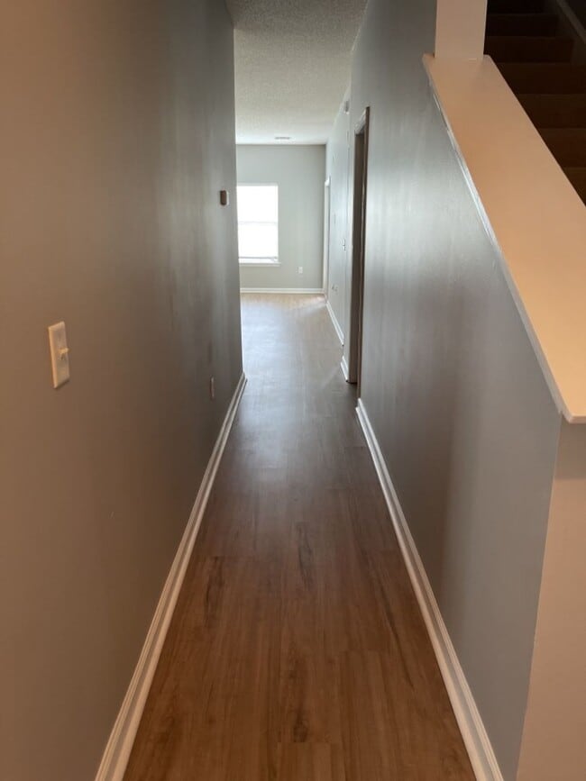 Photo - 23 Stonelake Cir