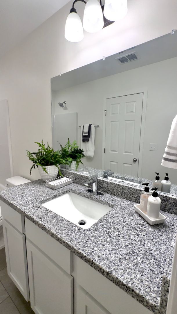 UPDATED DUPLEX!!! with Garage House House Rental in Wichita, KS