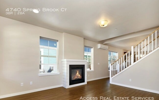 Photo - 4740 Spring Brook Ct