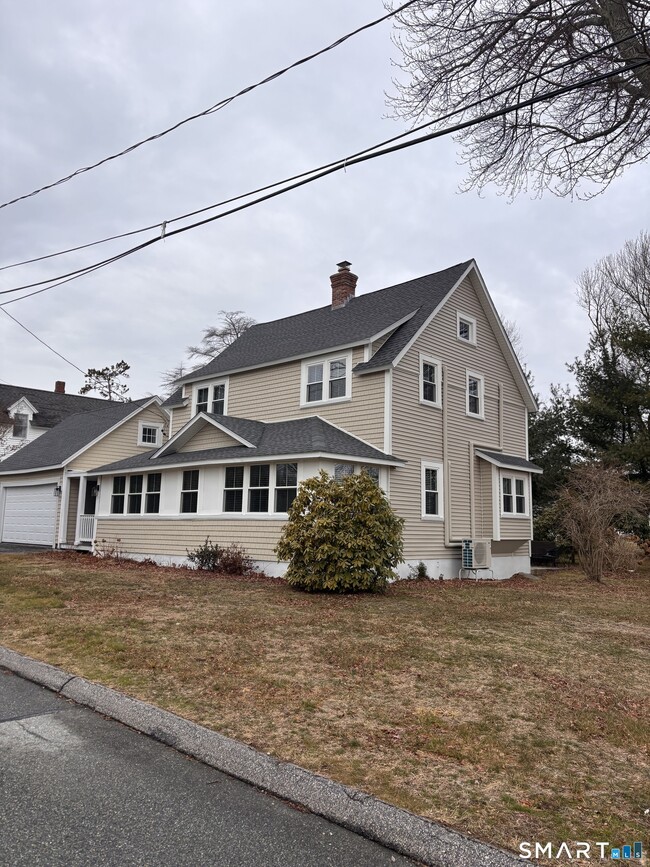 11 Uncas Rd