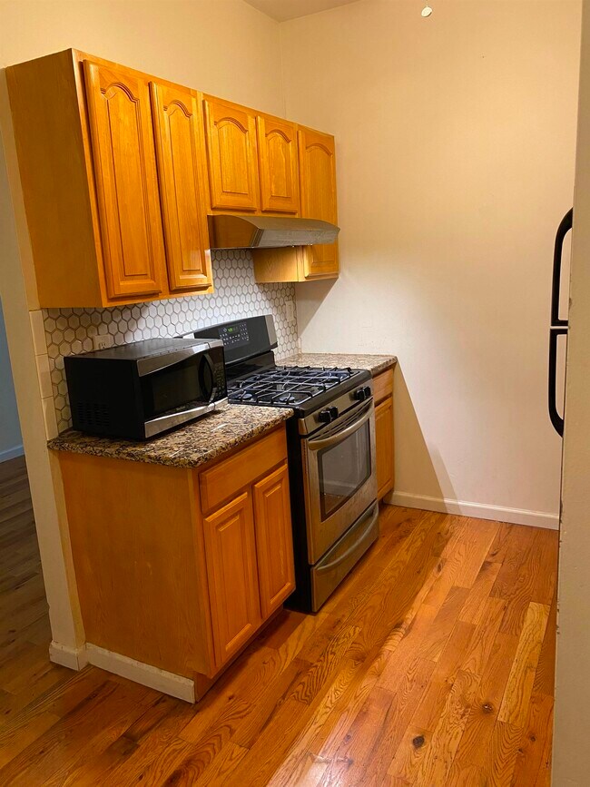 Photo - 391 Broadway Unit 3F