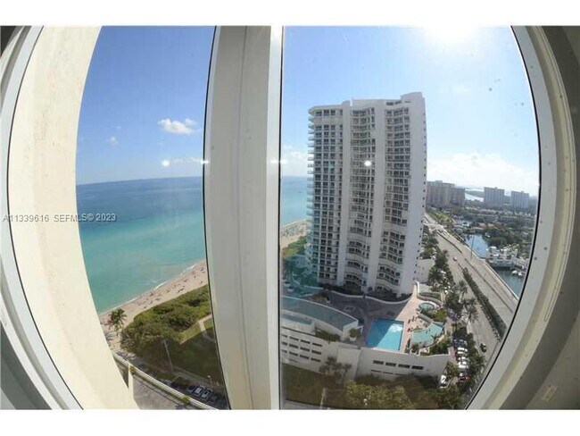 Photo - 16699 Collins Ave Unidad 2109