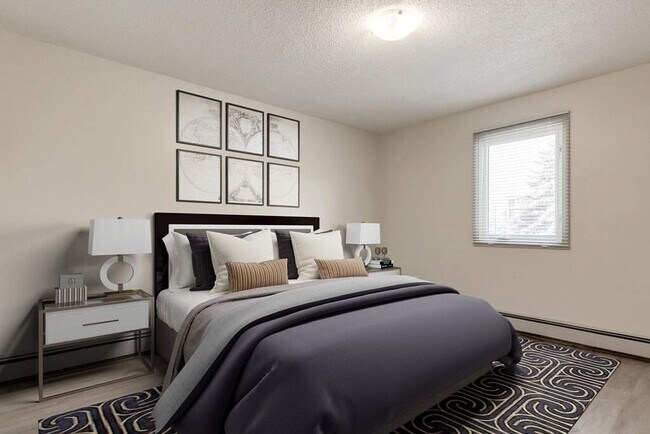 Photo - William Manor