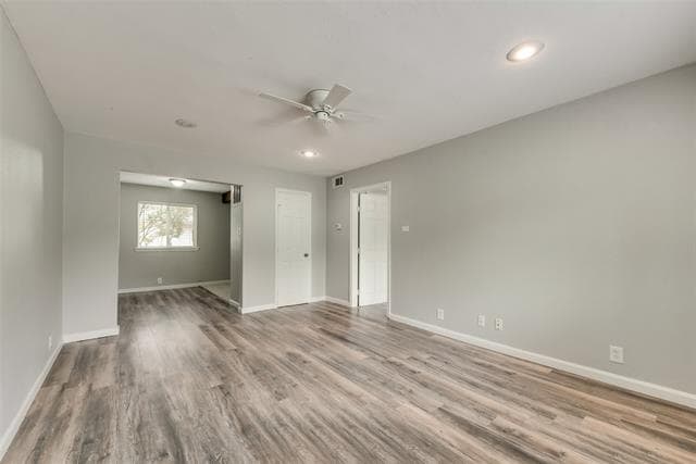 Building Photo - 4718 Reiger Ave Unit 212 Rental