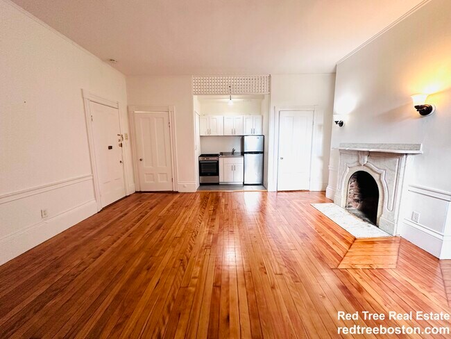 Photo - 2 Joy St Unit 9