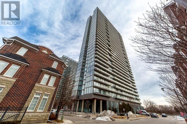 Photo - 105 The Queensway Unité 1107