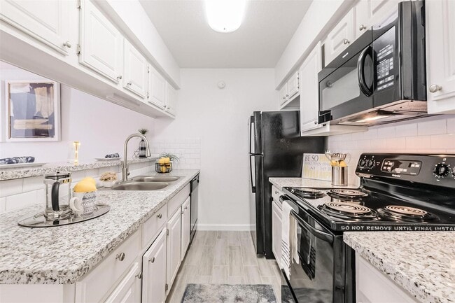 Photo - 8162 Richmond Ave.