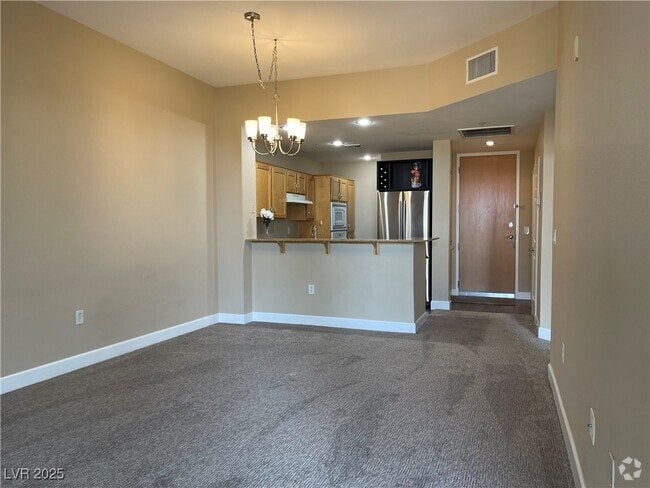 Building Photo - 83 E Agate Ave Unit 304 Rental