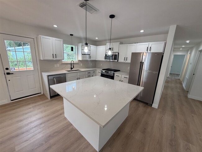 Photo - 24010 Perkins Rd