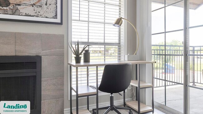 Photo - 6000 Randolph Blvd Unidad 1606