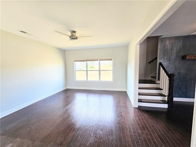 Photo - 821 Westmoreland Circle Northwest