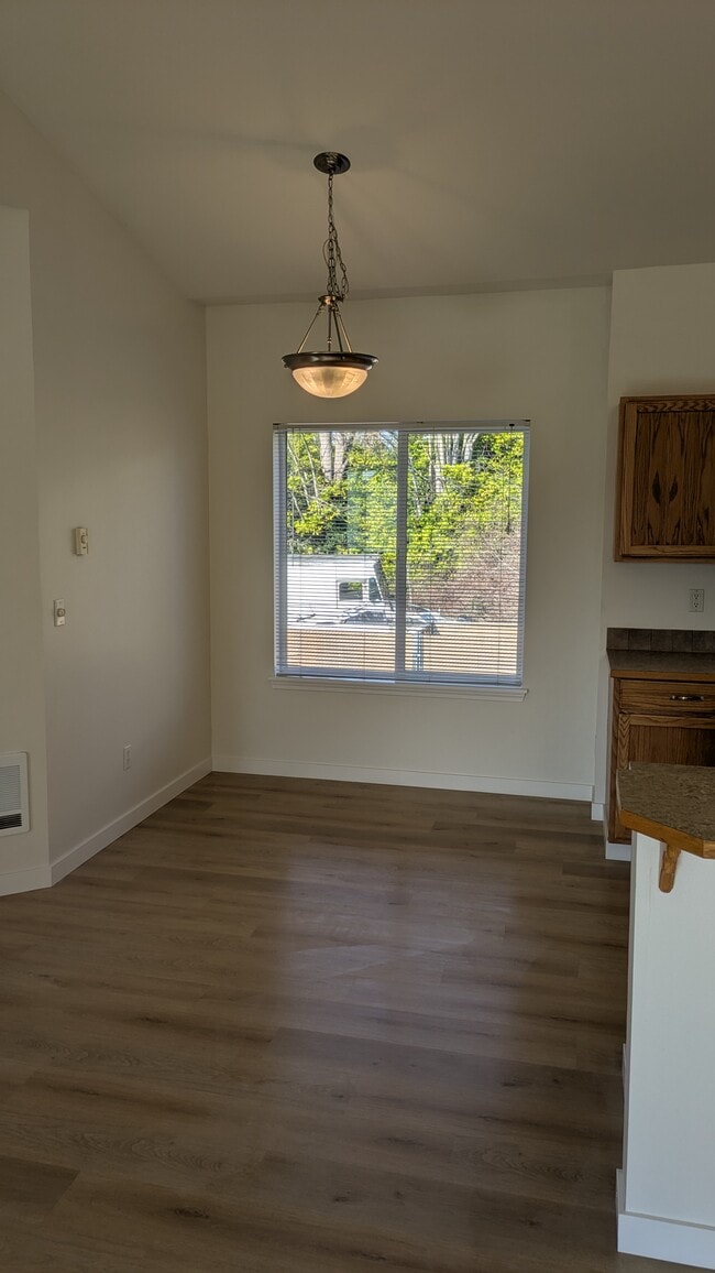 Photo - 1101 Bonneville Ave Unidad B203