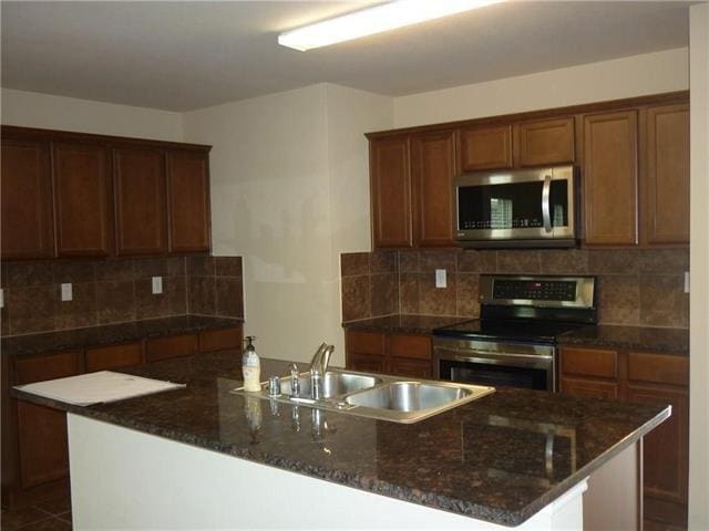 Photo - 1054 Churchill Dr