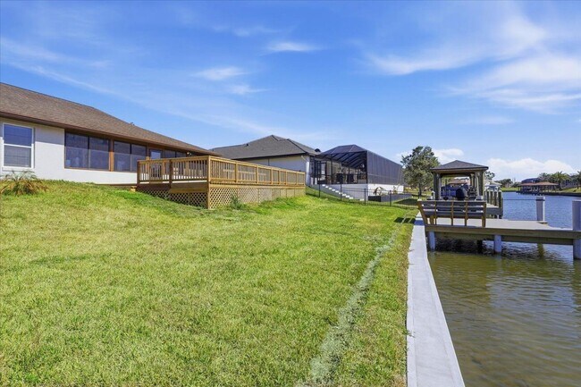 Photo - 10 Flametree Ct