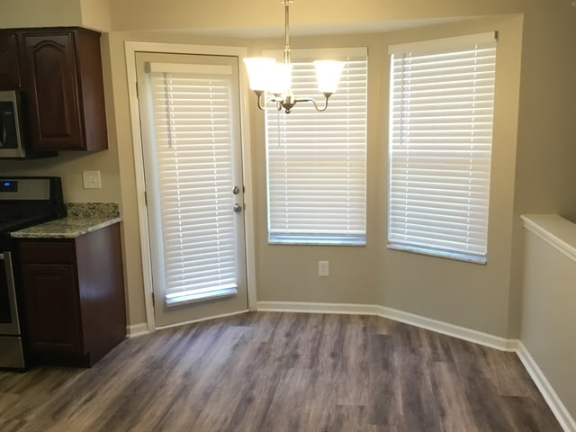 Photo - 80 Simsbury Ct