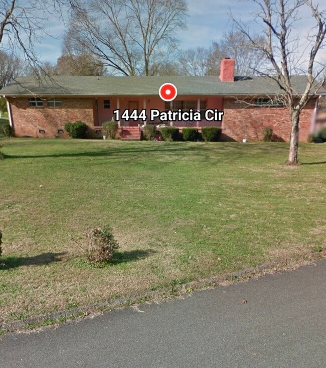 Building Photo - 1444 Patricia Cir