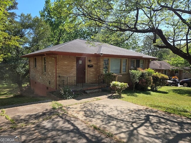 Building Photo - 677 Shellnut Dr