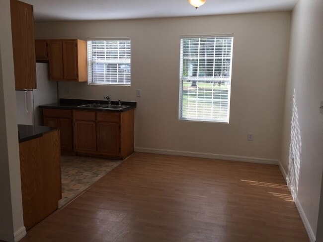 Photo - 1102 NE 16th Ave