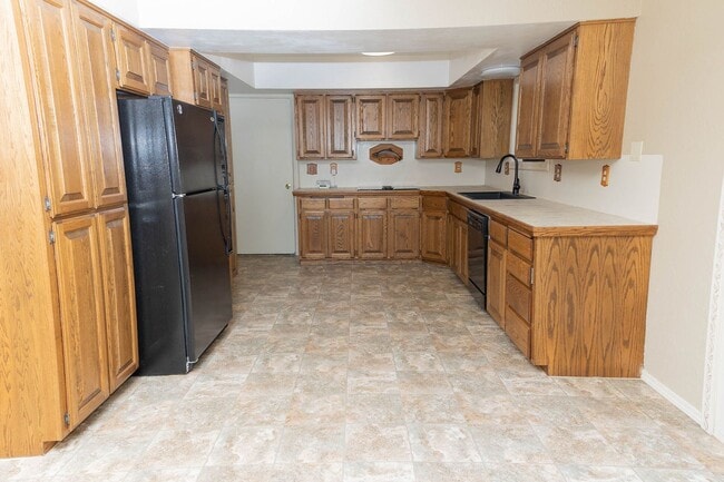 Photo - Spacious 5 Bed, 3 Bath Home for Rent in Idaho Falls!