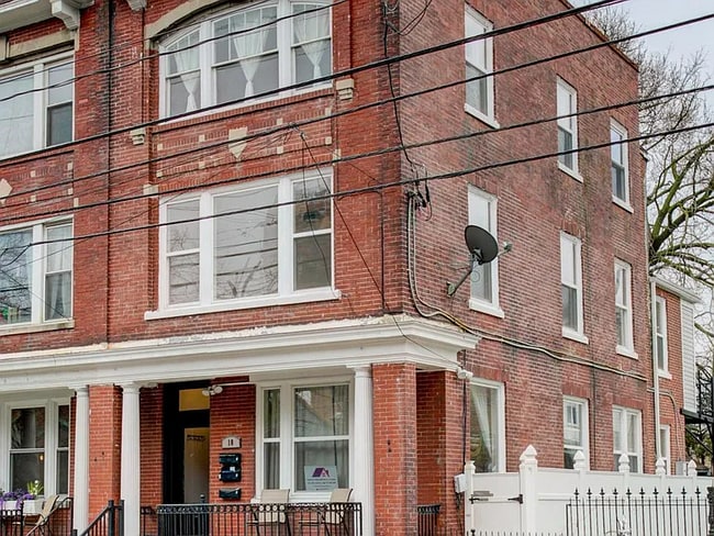 Photo - 10 E James St Unit 1