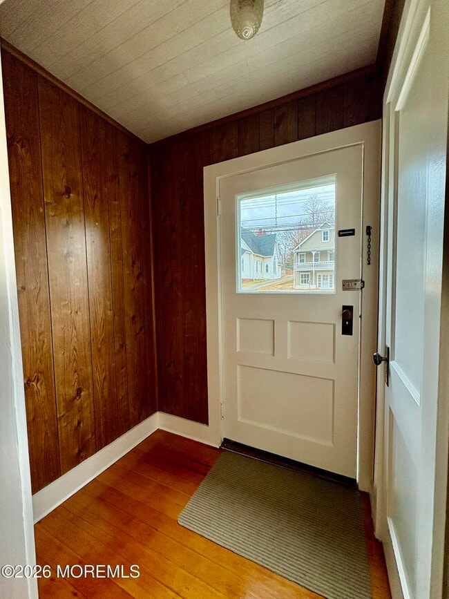 Photo - 121 Navesink Ave