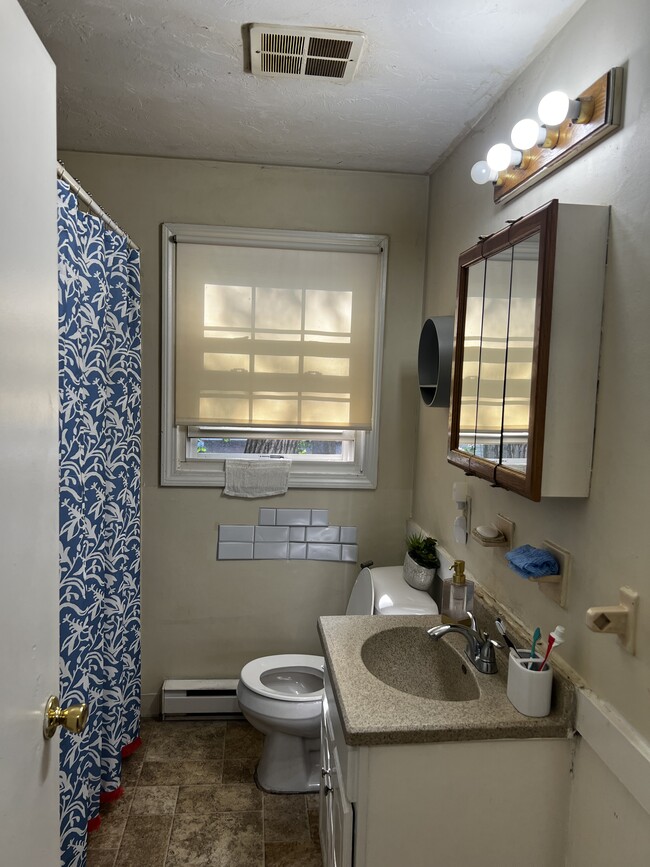 Photo - 64 Lorchris St Unit 18