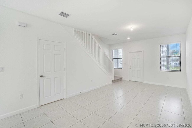 Photo - 2839 SW 16th Terrace