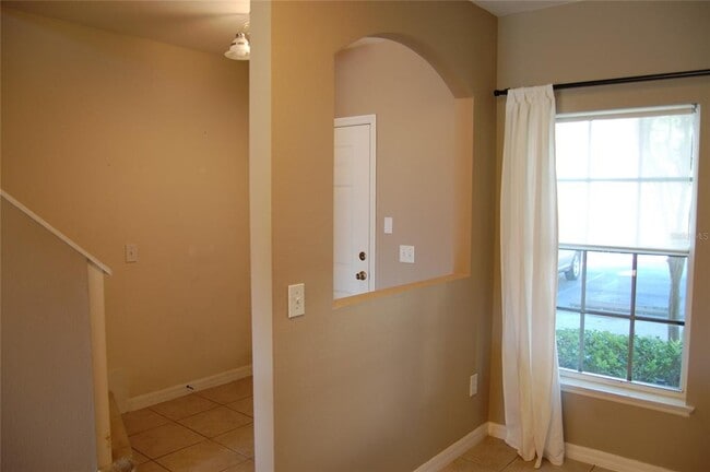 Photo - 423 Wilton Cir
