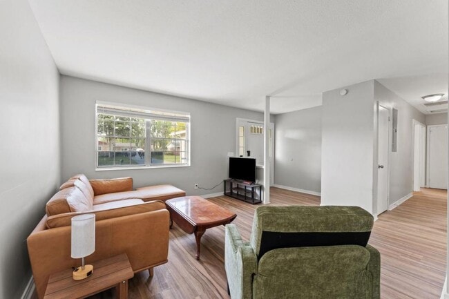 Photo - 7739 Pinnacle Dr House