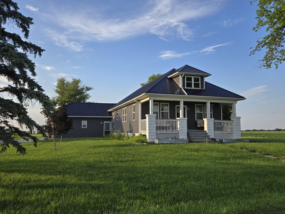 Photo - 1749 N 1950th Ave