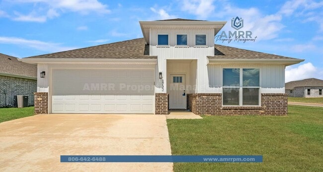 Building Photo - Your Dream Home Awaits! Spacious 4-Bedroom Modern Home with Open-Concept Living